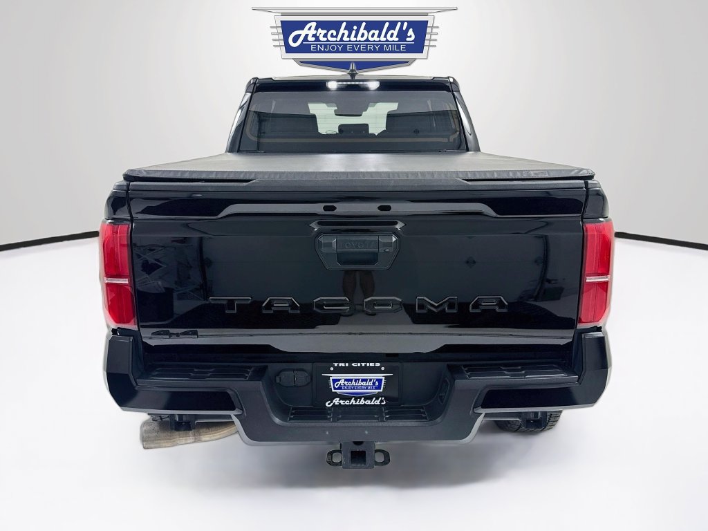 Used 2024 Toyota Tacoma TRD Sport AWD/4WD image 7