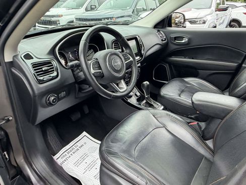Used 2019 Jeep Compass Limited AWD/4WD image 12