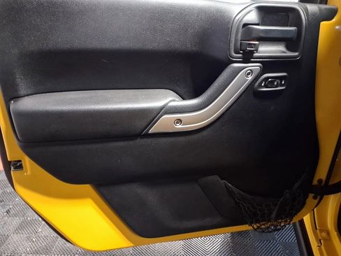 Used 2011 Jeep Wrangler Unlimited Rubicon w/ Trailer Tow Group image 16