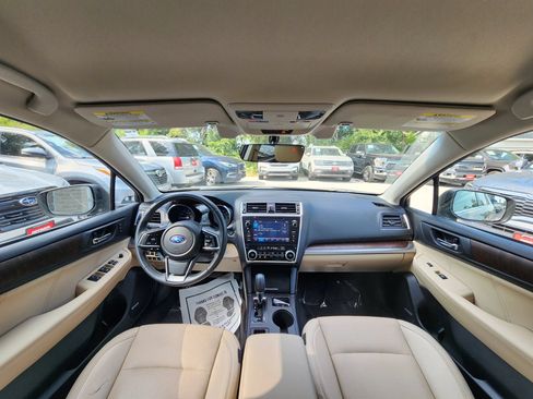 Used 2019 Subaru Outback 2.5i Limited AWD/4WD image 9