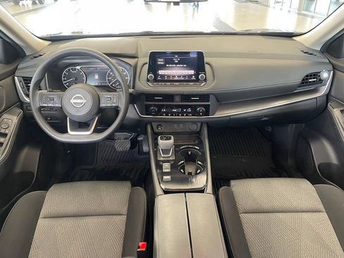 Certified 2024 Nissan Rogue SV FWD image 11