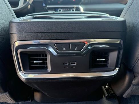 Used 2024 GMC Sierra 1500 Denali image 37