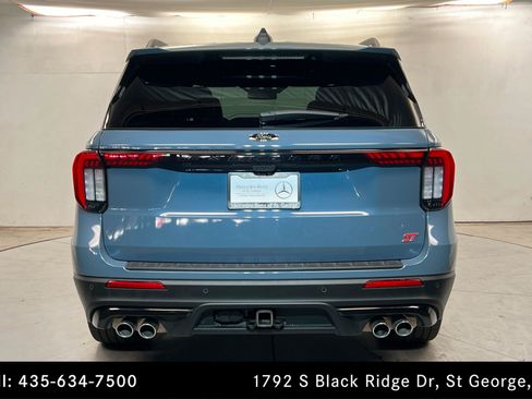 Used 2025 Ford Explorer ST AWD/4WD image 4