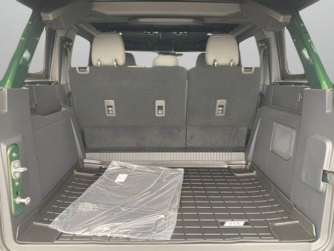 New 2025 Ford Bronco Badlands AWD/4WD image 11