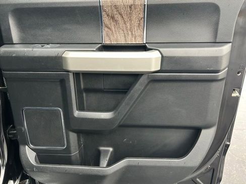 Used 2019 Ford F250 Lariat w/ Lariat Ultimate Package image 34