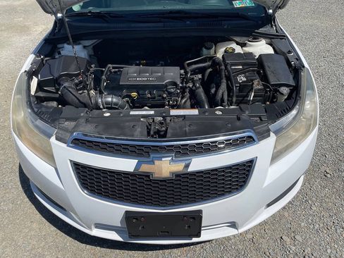 Used 2012 Chevrolet Cruze LT FWD image 24