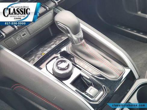Used 2024 Chevrolet Colorado Z71 w/ Z71 Convenience Package 2 AWD/4WD image 21