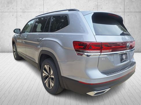 New 2026 Volkswagen Atlas SE image 3