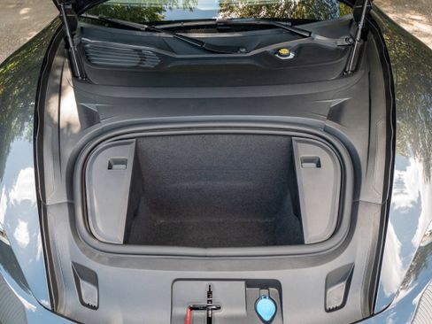 Used 2022 Porsche Taycan image 40