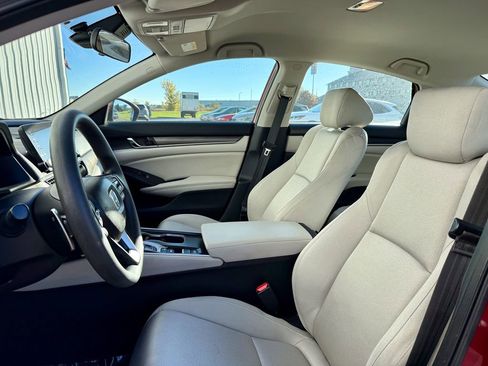 Used 2018 Honda Accord Hybrid image 10