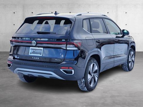 New 2025 Volkswagen Taos SE image 26