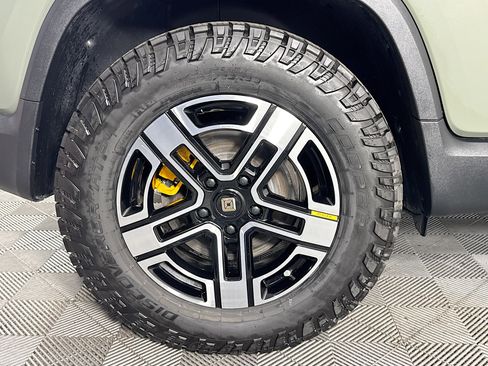 Used 2022 Rivian R1T Launch Edition image 30