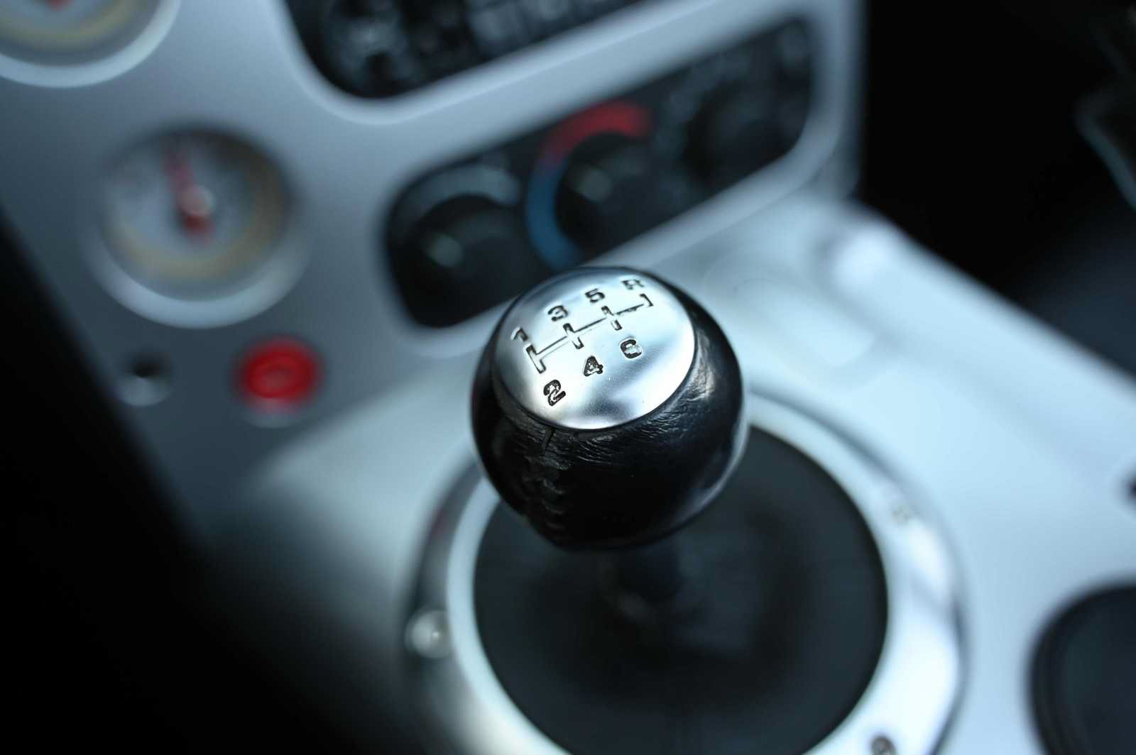 Used 2004 Dodge Viper SRT-10 RWD image 14