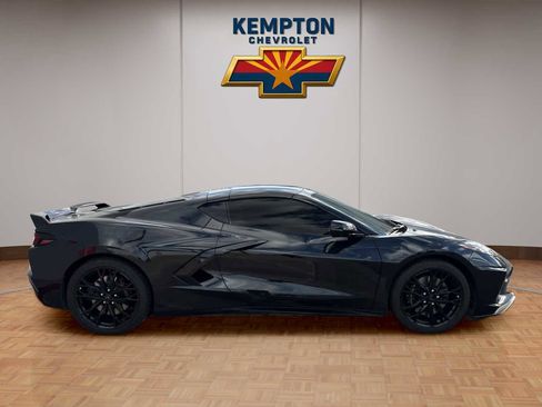 Used 2024 Chevrolet Corvette Stingray Premium Cpe w/ Z51 Performance Package image 7