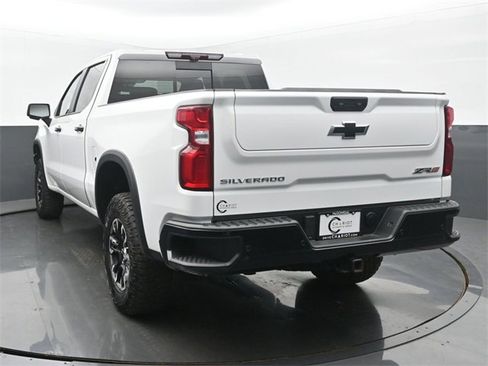 Used 2022 Chevrolet Silverado 1500 ZR2 image 4