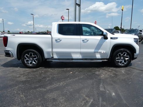 Certified 2025 GMC Sierra 1500 SLT w/ SLT Premium Plus Package AWD/4WD image 4
