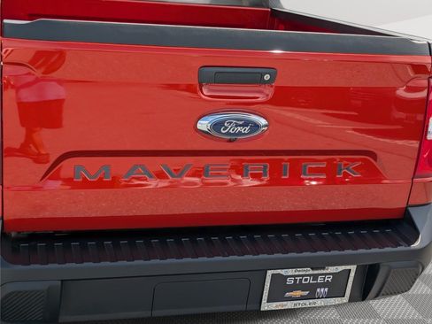 Used 2022 Ford Maverick Lariat FWD image 9