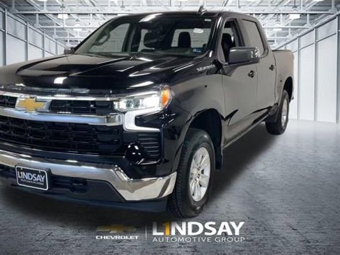 Used 2025 Chevrolet Silverado 1500 LT AWD/4WD image 5