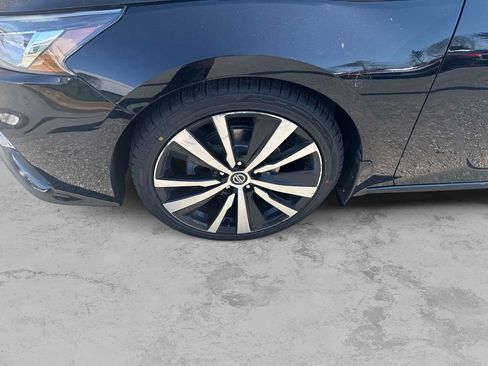 Used 2020 Nissan Altima 2.0 SR image 12