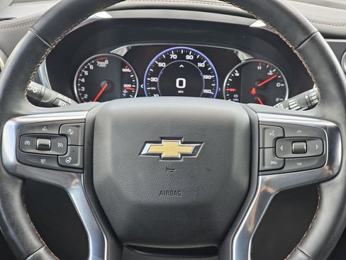 Used 2023 Chevrolet Blazer Premier image 32