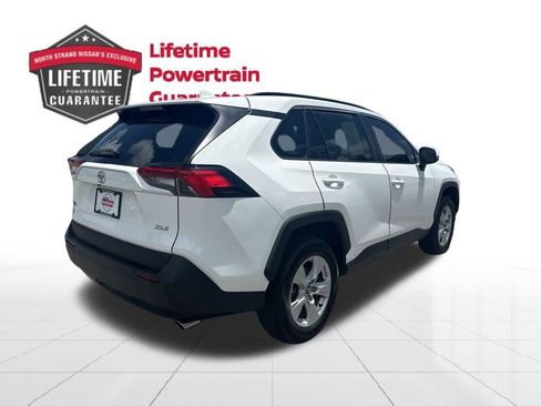 Used 2020 Toyota RAV4 XLE FWD image 7