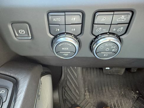 Used 2024 GMC Sierra 1500 AT4X w/ AT4X AEV Edition image 29