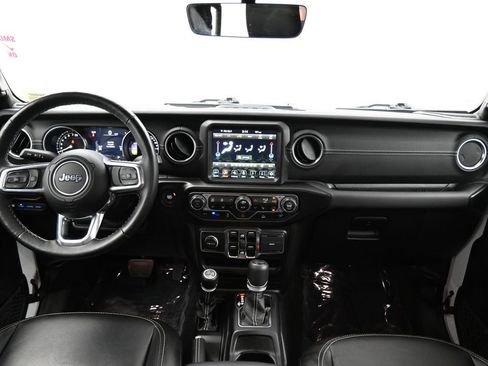 Used 2021 Jeep Wrangler Unlimited Sahara w/ Cold Weather Group image 33