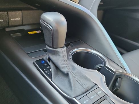 Used 2024 Toyota Camry XSE image 28