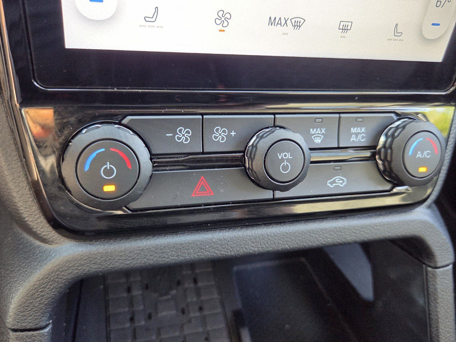 Used 2024 Ford Ranger XLT w/ Equipment Group 301A High AWD/4WD image 31