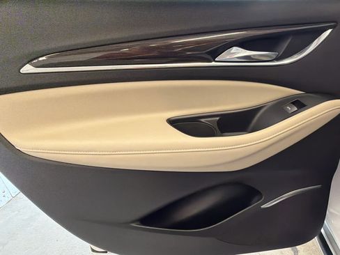 Used 2018 Buick Enclave Premium w/ Experience Buick Package image 26