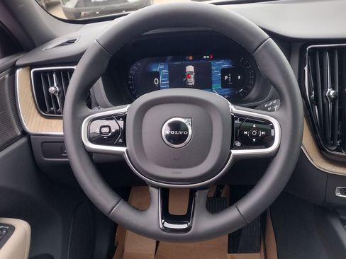 New 2026 Volvo XC60 B5 Plus w/ Climate Package image 23