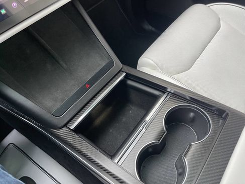 Used 2024 Tesla Model X Plaid image 18