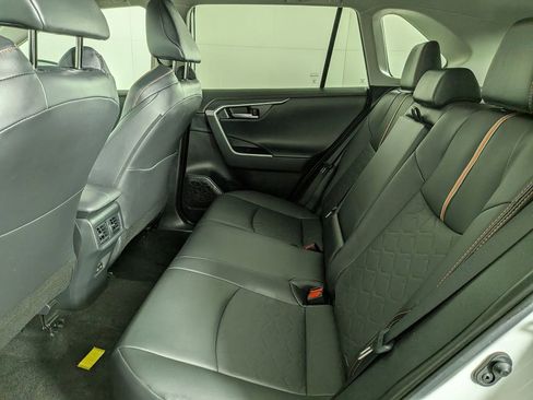 Used 2024 Toyota RAV4 Adventure image 32