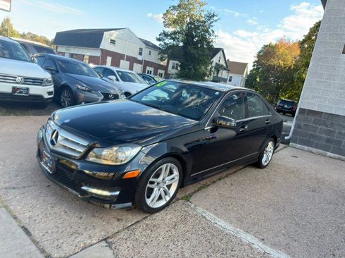 Used 2013 Mercedes-Benz C 300 Sport image 3