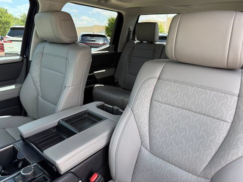 Used 2023 Toyota Tundra Limited AWD/4WD image 14