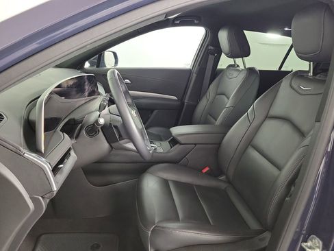Certified 2025 Cadillac XT4 Premium Luxury image 16