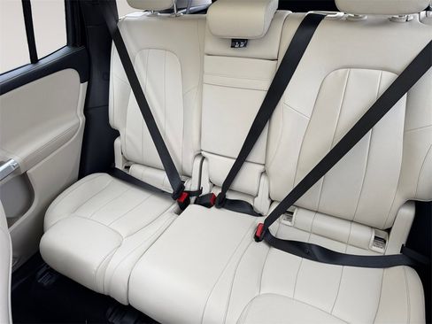 Used 2023 Mercedes-Benz GLB 250 GLB 250 image 13