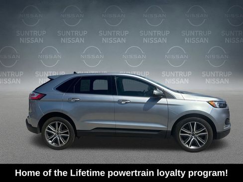 Used 2023 Ford Edge Titanium AWD/4WD image 7