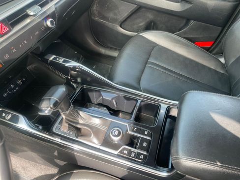 Used 2024 Kia Sorento S image 43