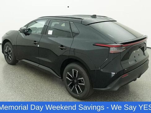 New 2026 Toyota bZ FWD image 5