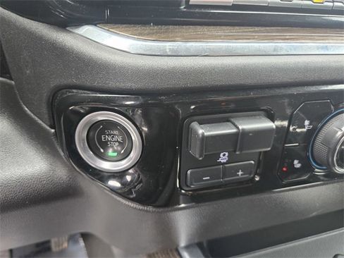 Used 2023 Chevrolet Silverado 1500 LT Trail Boss w/ Protection Package image 19