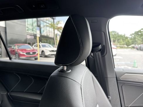 Used 2023 Volkswagen Tiguan SE R-Line image 20