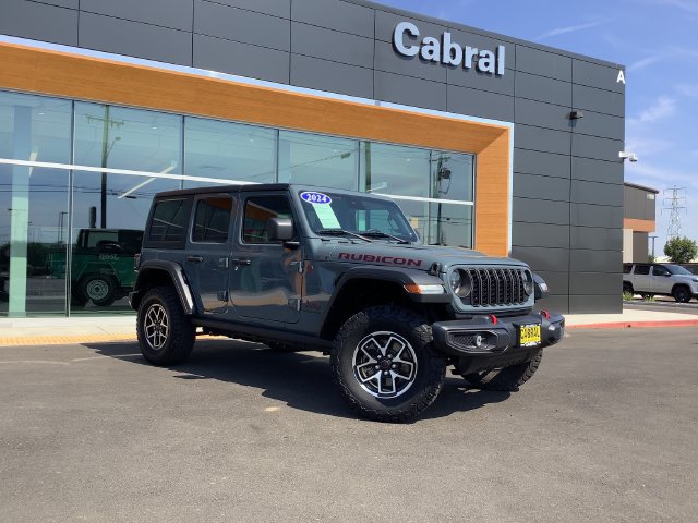 Used 2024 Jeep Wrangler Unlimited Rubicon w/ Safety Group AWD/4WD image 2