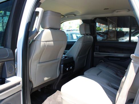 Used 2018 Ford Expedition Limited AWD/4WD image 13