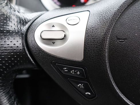 Used 2012 Nissan Juke SL image 30