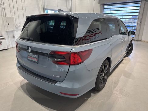 Used 2024 Honda Odyssey Sport image 6