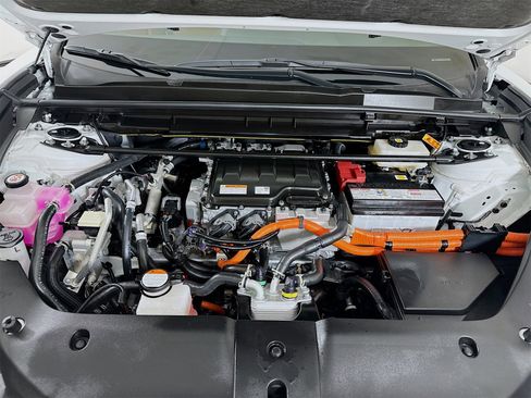 Used 2024 Lexus RZ 300e Premium w/ Accessory Package (Z1) image 32