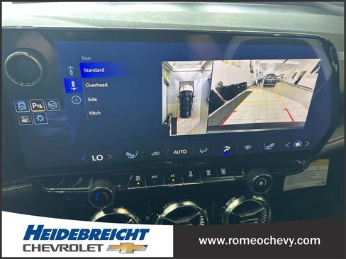 Used 2024 Chevrolet Blazer EV LT AWD/4WD image 22