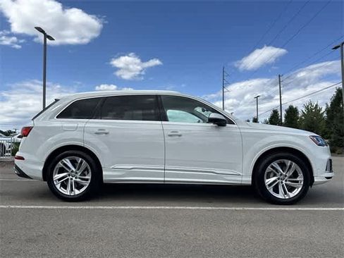Used 2020 Audi Q7 3.0T Premium Plus image 3
