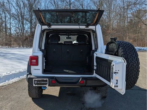 Used 2022 Jeep Wrangler Unlimited Rubicon 4xe w/ Cold Weather Group image 11